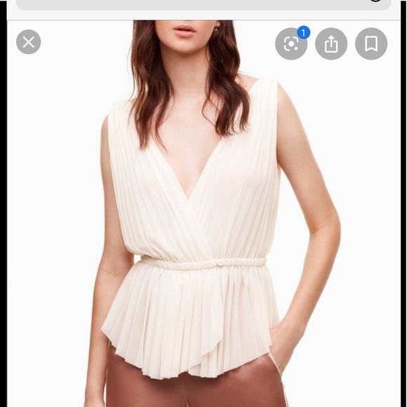 Aritzia Tops - Ivory Aritzia blouse